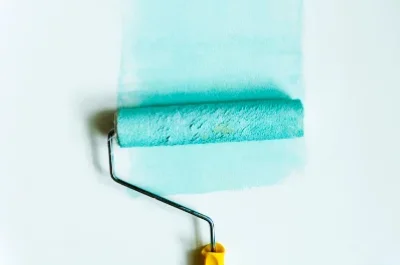 Peinture intérieure à Mouliets-et-Villemartin — murs, plafonds et boiseries